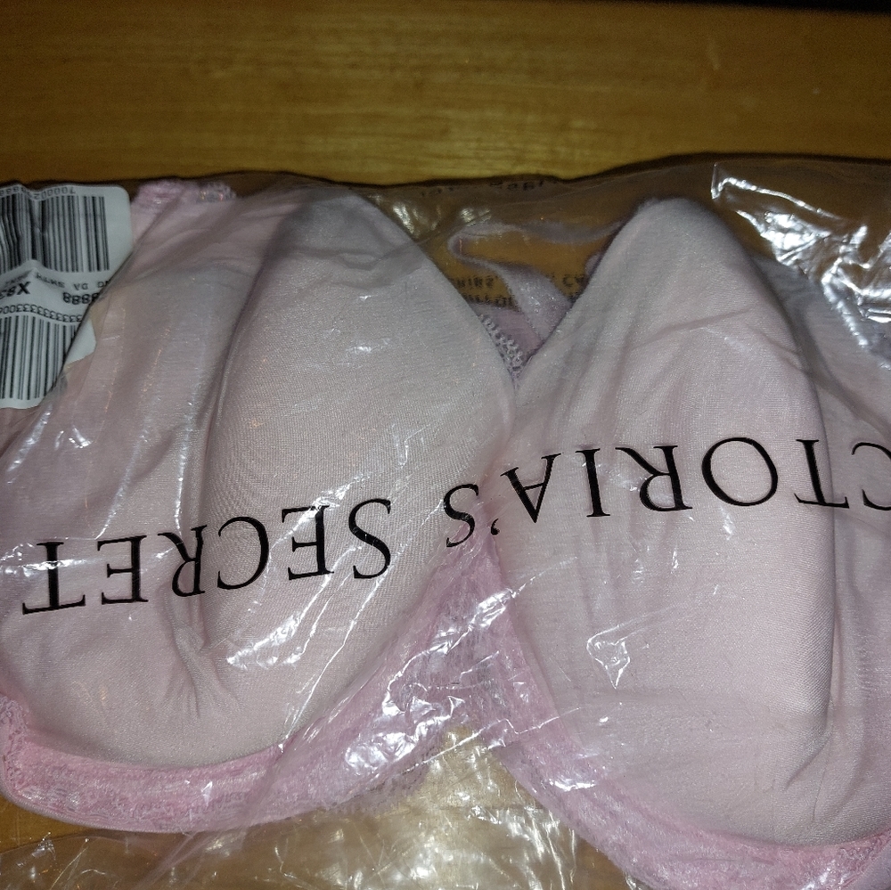 Victorias Secret bra 38D